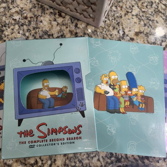 The Simpsons Series 1-14 and the movie - Picture 5 of 7